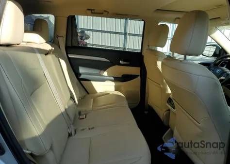 2014 Toyota Highlander Xle from USA, damaged, VIN 5TDJKRFH6ES059901